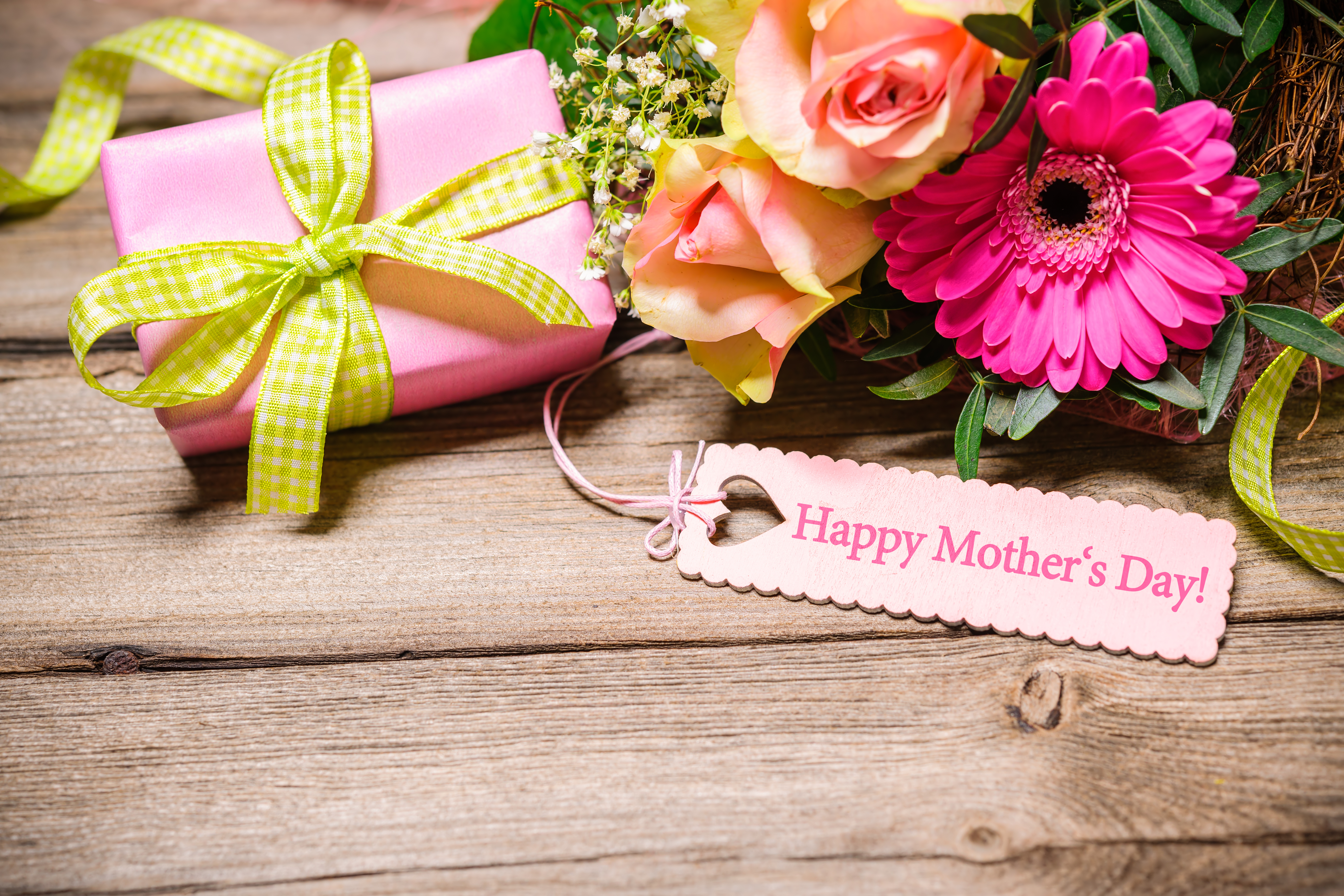 Quick History of Mothers Day Gifts