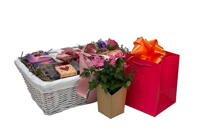 Mother's Day Divine Gift Basket UK