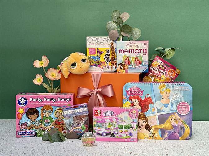Discover and Do Gift For Girls Hamper Age 5-7