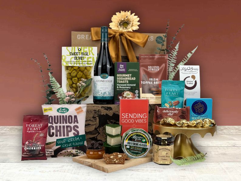 Perched Pinot Hamper Gift