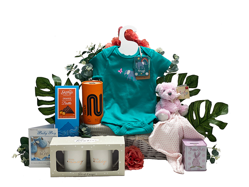 Welcome Baby Gift Hamper Girl 